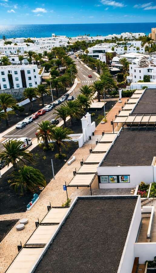 Imagen 2 de la propiedad Local de hostelería en la ubicación más estratégica de Costa Teguise, dentro de la Galería Comercial El Bulevar.