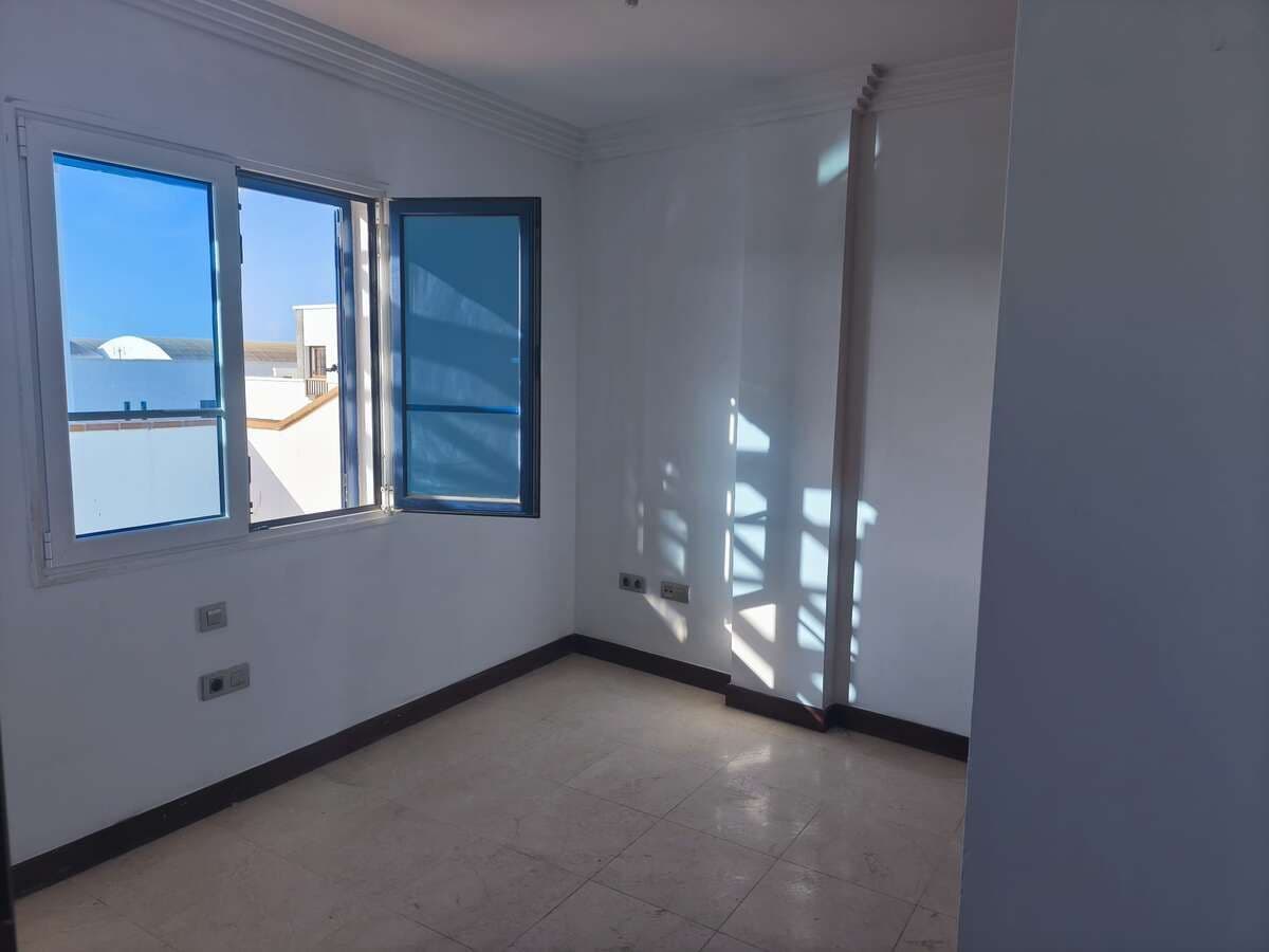 Imagen 2 de la propiedad Luminoso piso con amplia terraza en Playa Honda