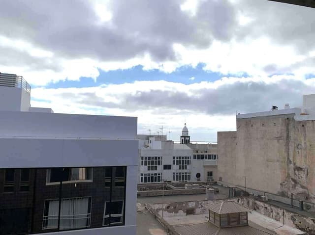 Imagen de la propiedad "Penthouse in the Heart of Arrecife – Calle Real"