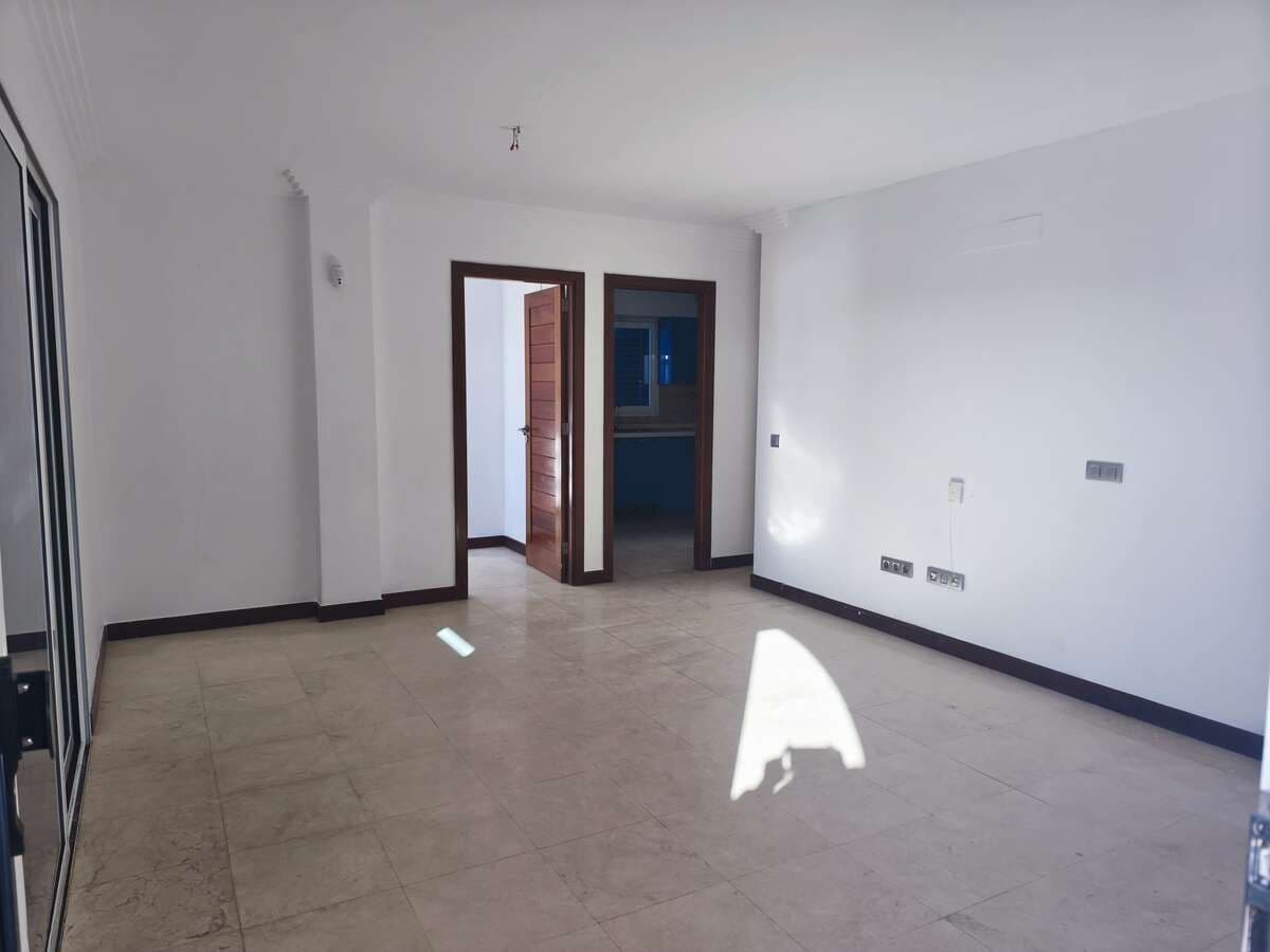 Imagen 3 de la propiedad Luminoso piso con amplia terraza en Playa Honda