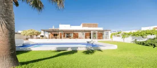 Beneficios de comprar una casa en Tías